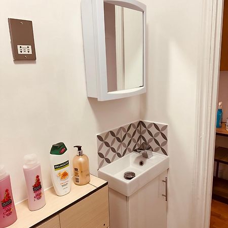 Stunning One Bedroom Studio Flat لندن المظهر الخارجي الصورة